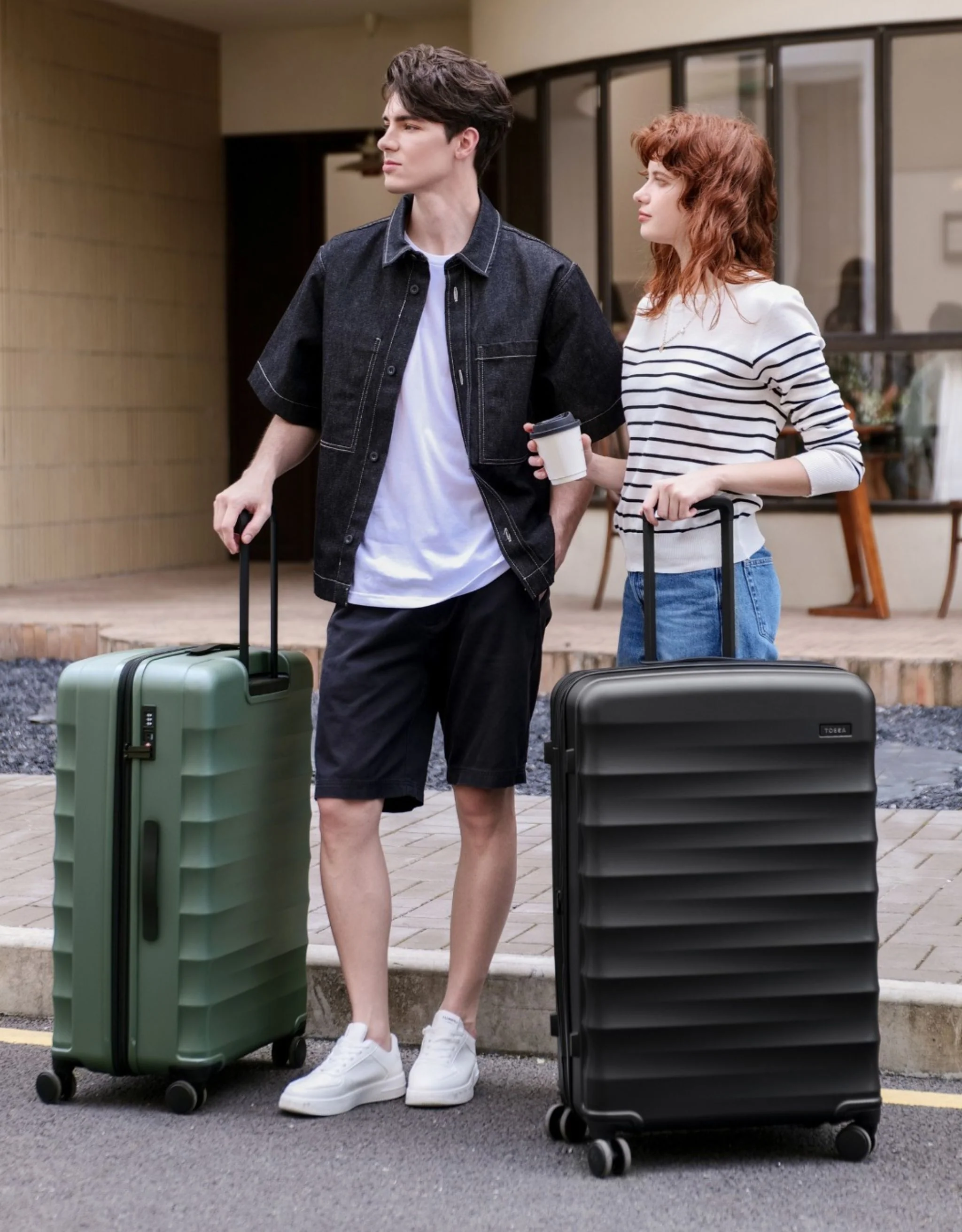 Interstellar 2.0 79cm Large Hard Suitcase - Black - Image 7