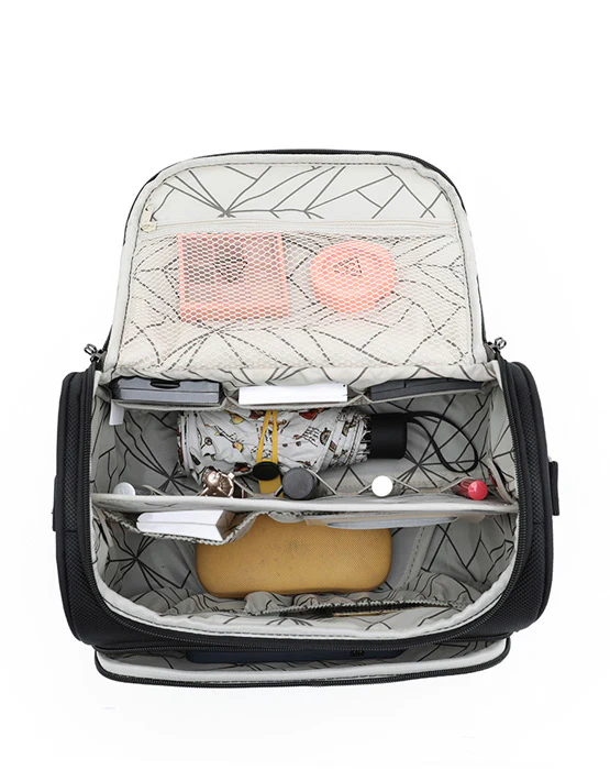 Oakmont Soft Beauty Case - Black - Image 3